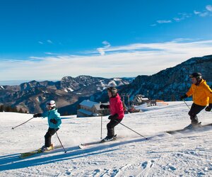 Skispaß mit der ganzen Familie am Kasberg erleben.  | © Foto Erber