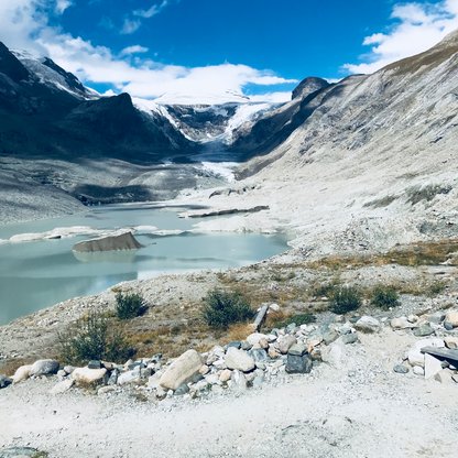 Der Gletscher im Wandergebiet Grossglockner-Heiligenblut im Sommer 