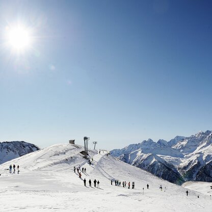 Kaiserwetter und beste Pistenverhältnisse im Skigebiet Grossglockner-Heiligenblut. | © Grossglockner Bergbahnen