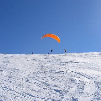 Das Skigebiet Hinterstoder bietet die perfekte Ausgangsbasis für Paragleiter. 