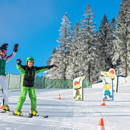 Skispaß auf höchster Stufe erleben die Kinder im Fichtl Kids Park.