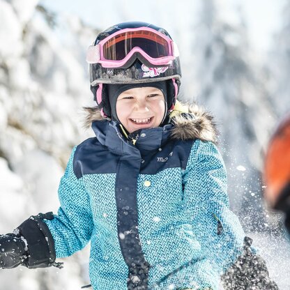 Auch die kleinen Gäste erleben im Skigebiet Hochficht großen Spaß. | © TVB Hochficht, Ablinger M. 