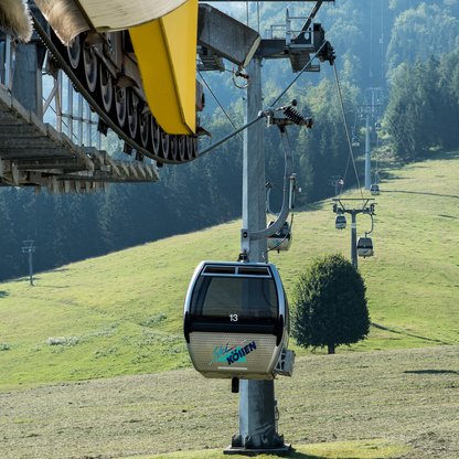 The Hochkössen gondola lift also operates in summer for hikers. 