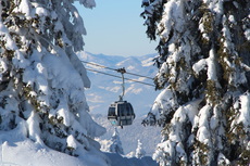 Eine Winterlandschaft wie im Bilderbuch in der Skiregion Kössen.