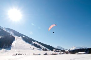 paragliding Hochkössen in winter