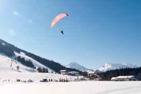 paragliding Hochkössen in winter
