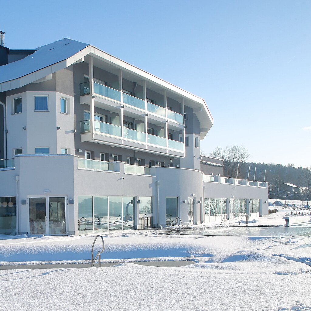 <p>Hotel Aigo in Aigen-Schlägl im Winter</p>