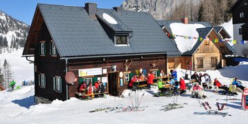 Das Skigebiet bietet zahlreiche Hütten für den wohlverdienten Einkehrschwung. | © Wiederlechnerhuette